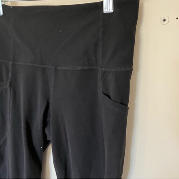 Athleta Black Capri Leggings with Polka Dot Mesh Accent on Calf size Small - Picture 3 of 8